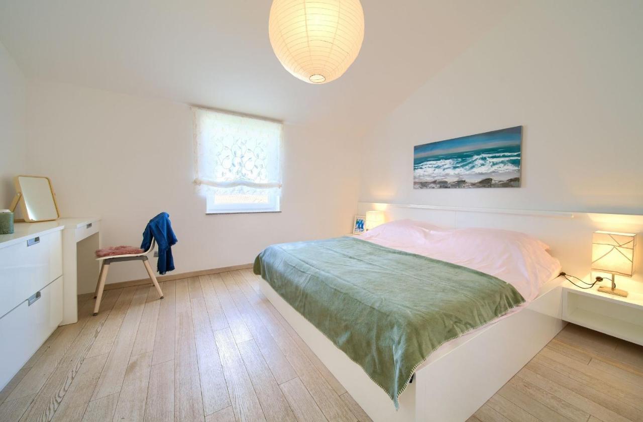 Apartments Aster Малинска Екстериор снимка