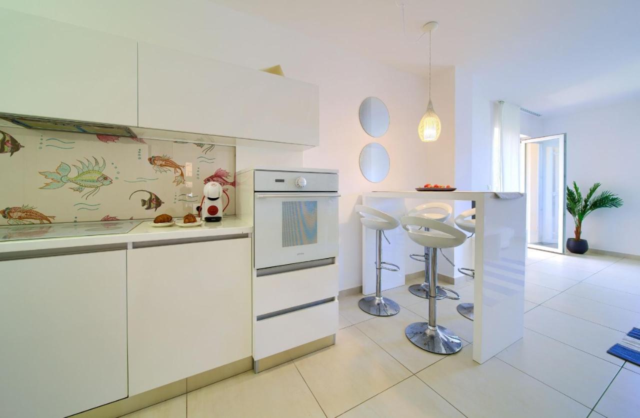 Apartments Aster Малинска Екстериор снимка
