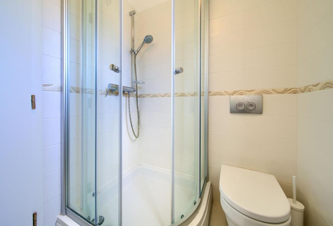 Apartments Aster Малинска Екстериор снимка