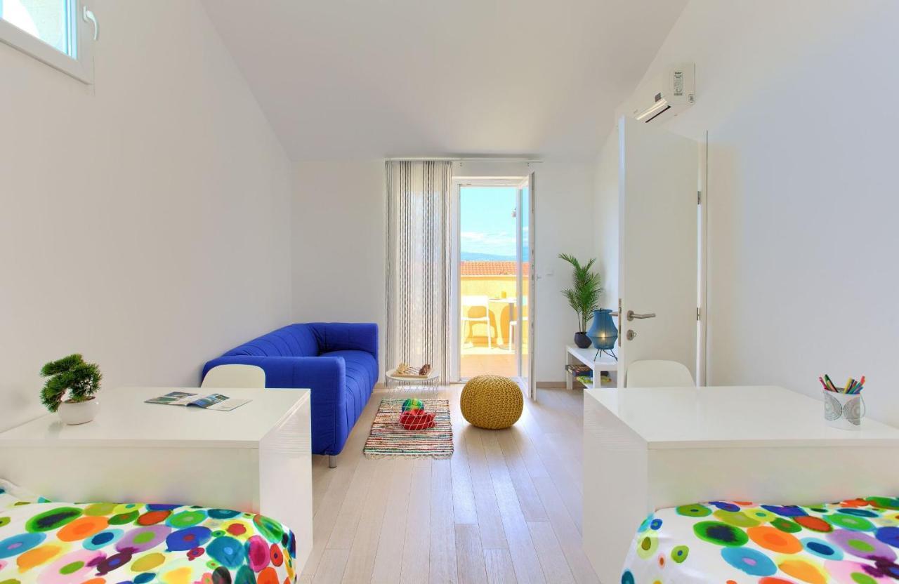 Apartments Aster Малинска Екстериор снимка